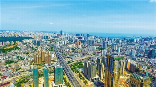 烟台的粉色沙滩在哪里（烟台粉黛花海在哪里）